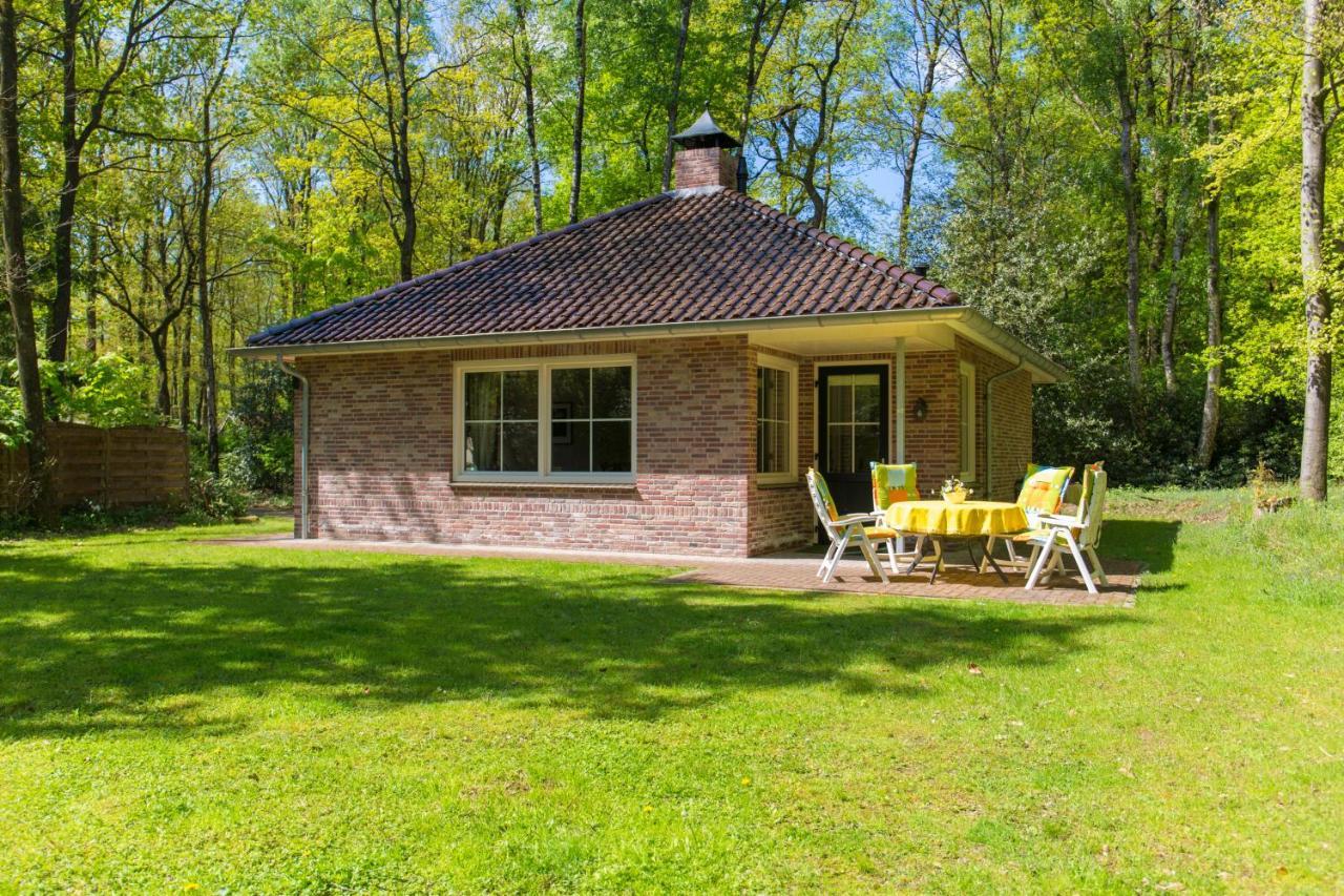 Bungalowpark Bij De Bronnen Nutter Esterno foto